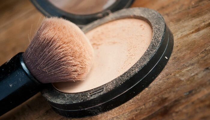 5 powder foundations that suit oily skin