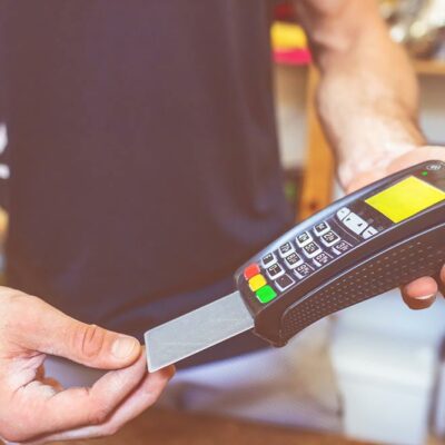 4 tips to use card swiping machines safely